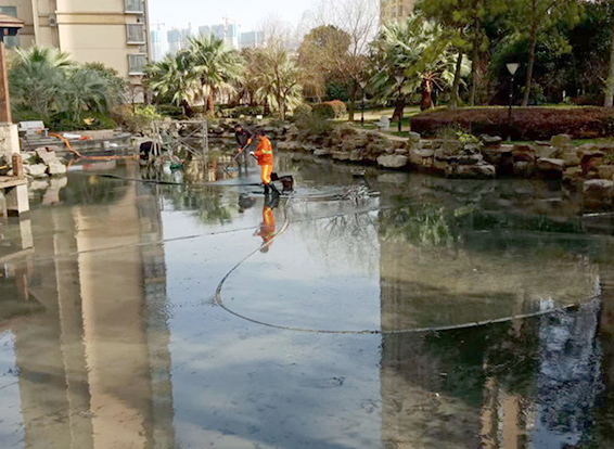 灌云景观池淤泥清理